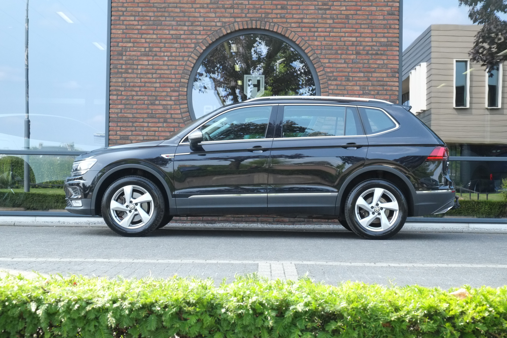 44280022-29.jpg