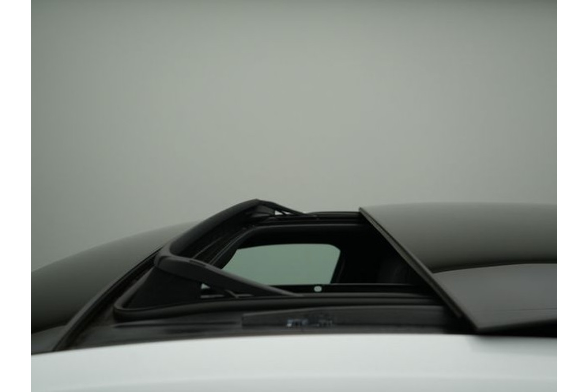 45023191-5.jpg