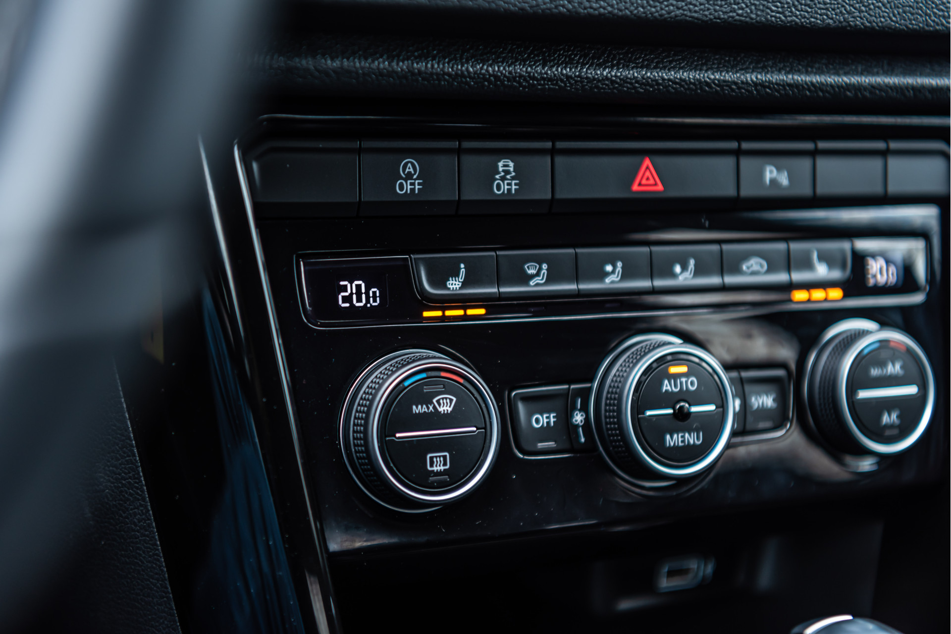 45692010-14.jpg