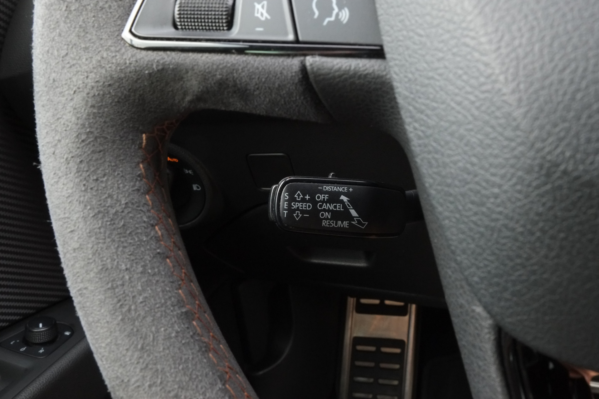 45706235-20.jpg