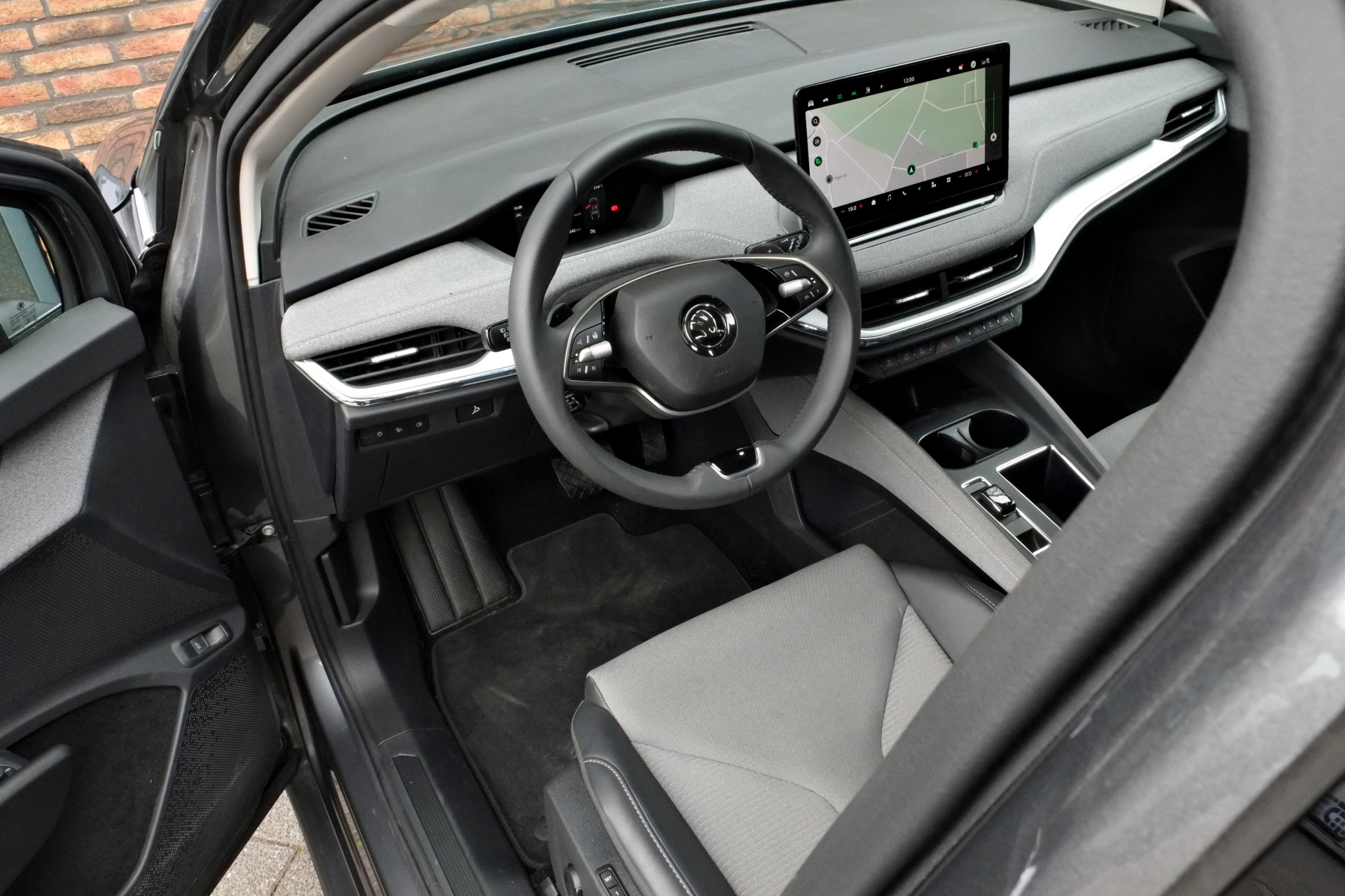 45910477-3.jpg